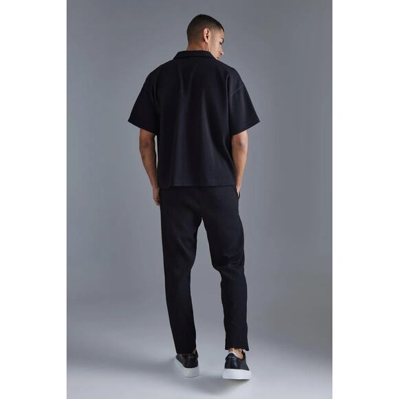 Boohoo Man Pleated Boxy Zip Through Collared Short Sleeve Shirt Size Small - Picture 2 of 7